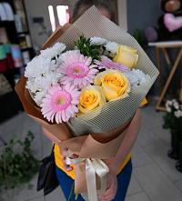 Букет цветов из:  Герберы, Розы и Хризантемы в Шустиково